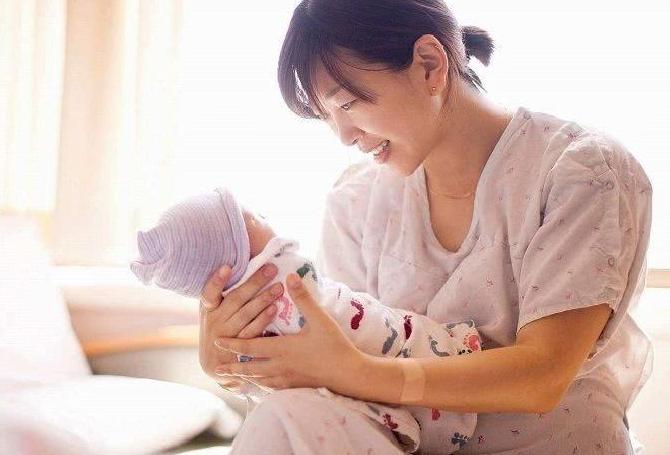 婴儿平躺的时间及其重要性，深入了解婴儿睡眠姿势